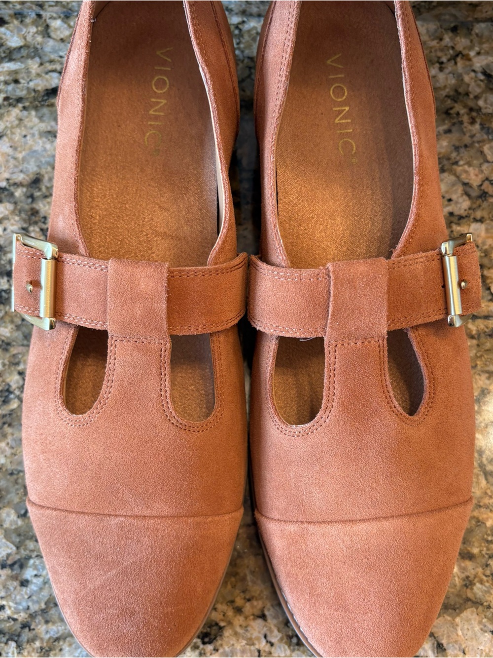 Vionic shoes